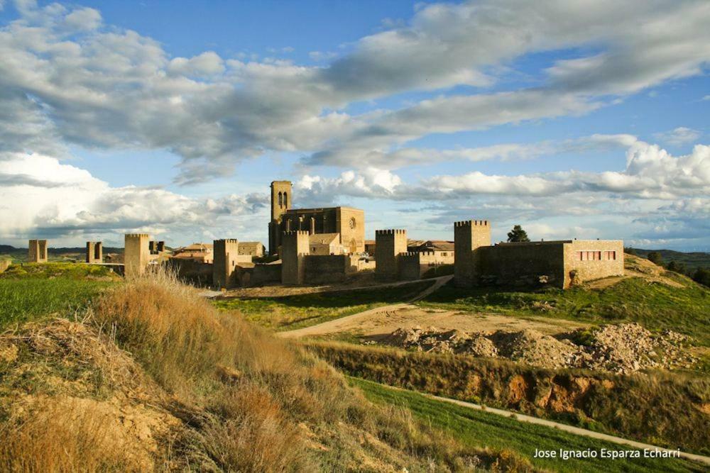 El Diezmo Artajona Exterior photo