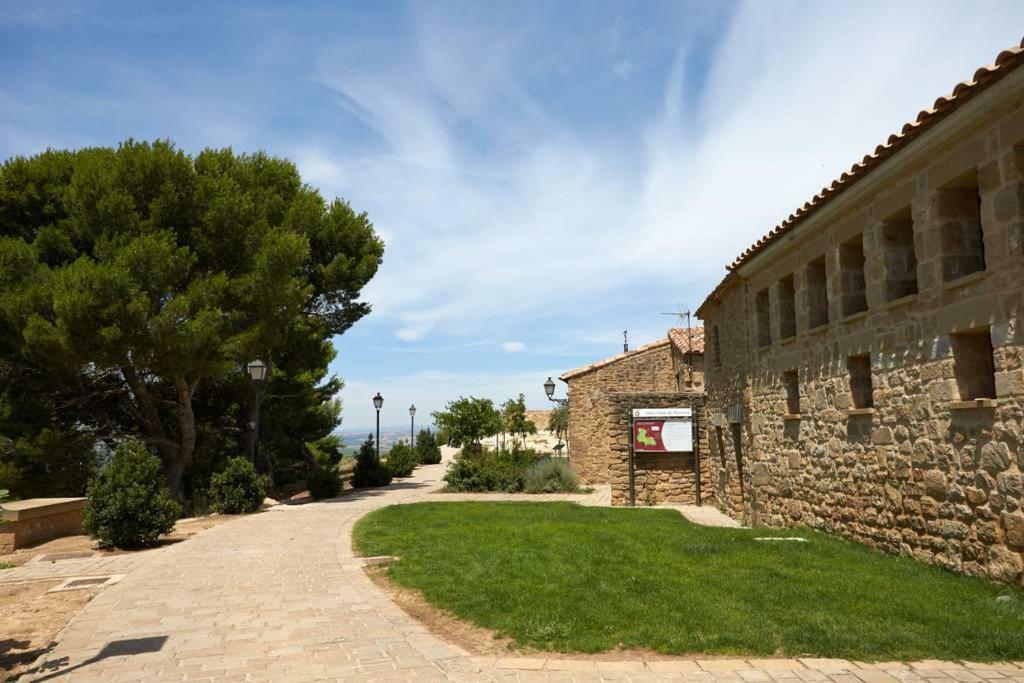 El Diezmo Artajona Exterior photo